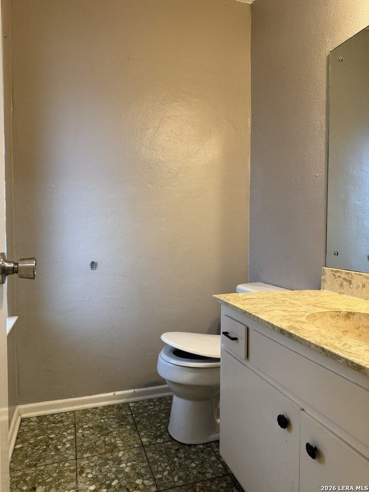 11814 Song St - Photo 3 of 20