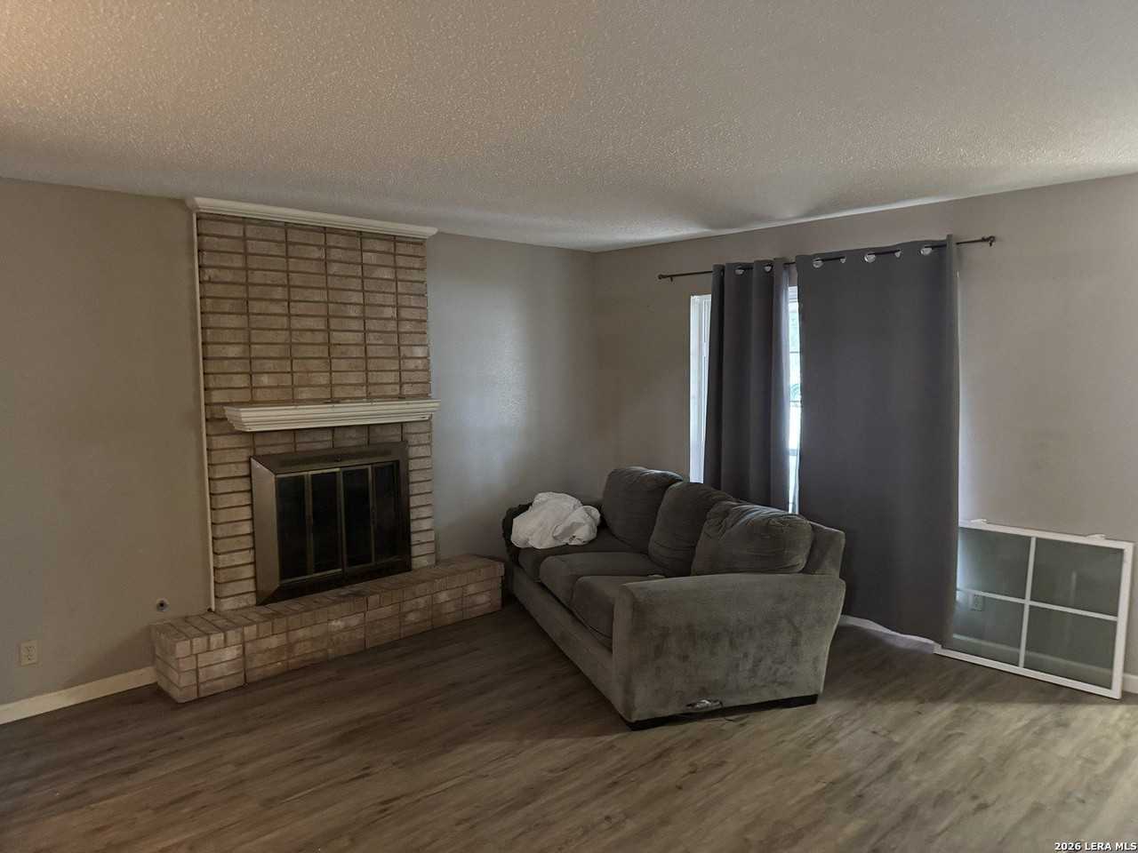 11814 Song St - Photo 5 of 20