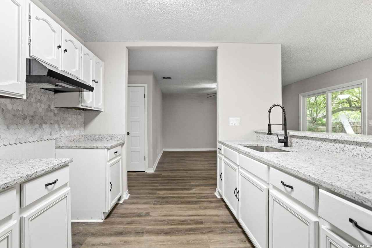 6814 Oldham - Photo 5 of 15