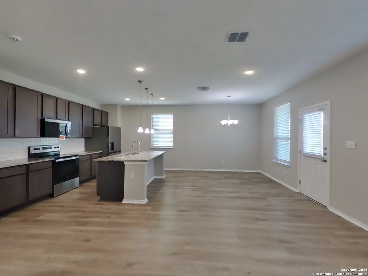 4327 Spirit Star Dr - Photo 3 of 18