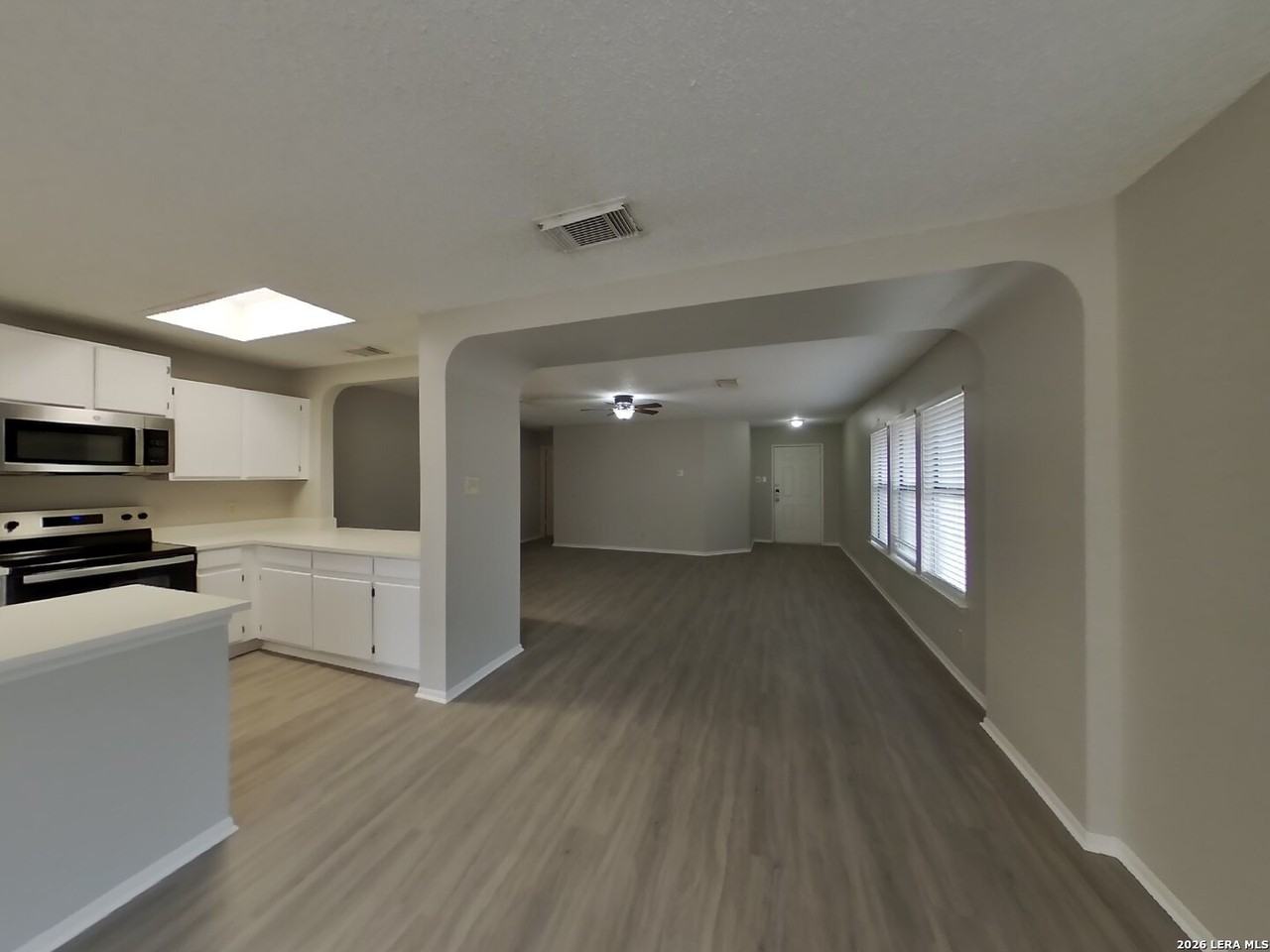 8238 Bent Meadow Dr - Photo 4 of 14