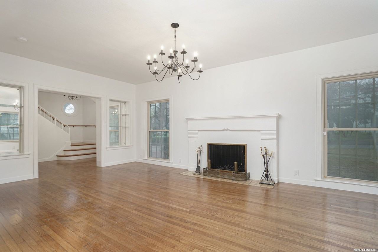 126 Stanford Dr - Photo 6 of 27