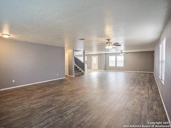 145 Gatewood Fls - Photo 3 of 24