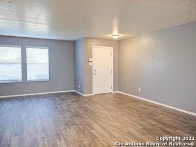 145 Gatewood Fls - Photo 4 of 24