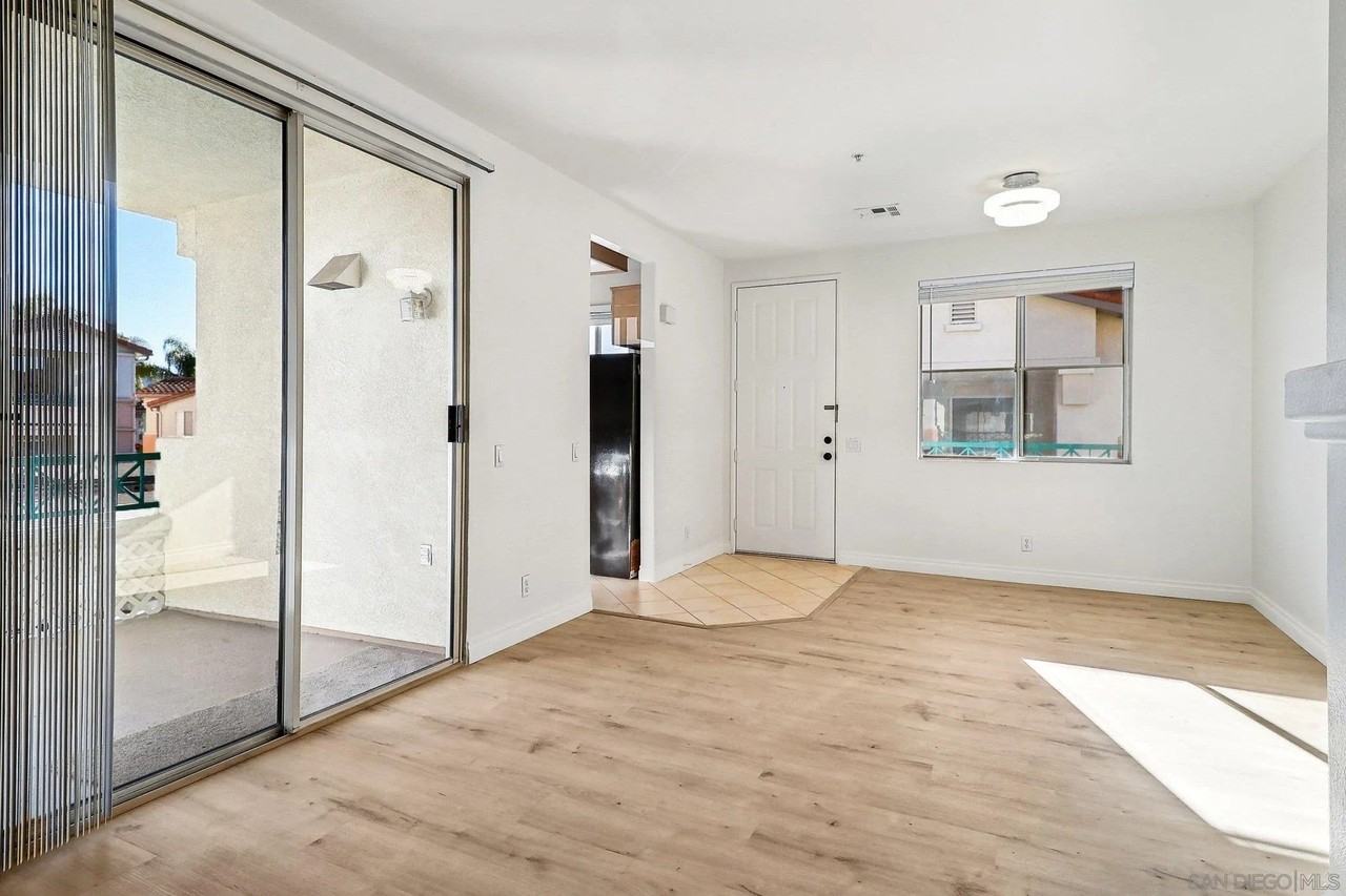 11410 Via Rancho San Diego Unit 38 #38 - Photo 4 of 16