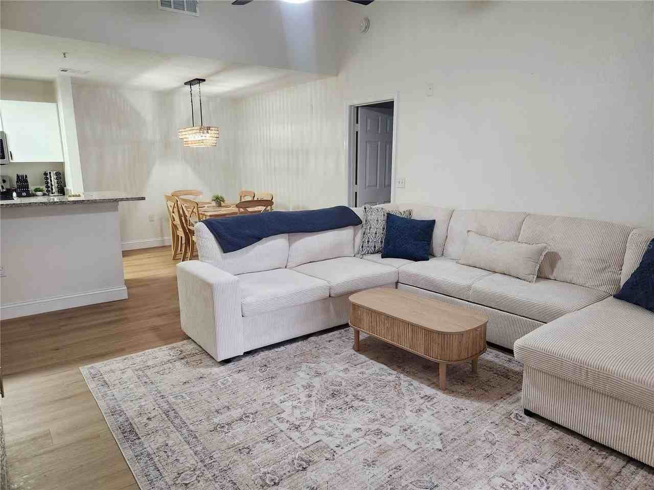 8926 MANOR LOOP CIRCLE #201B - Photo 5 of 32