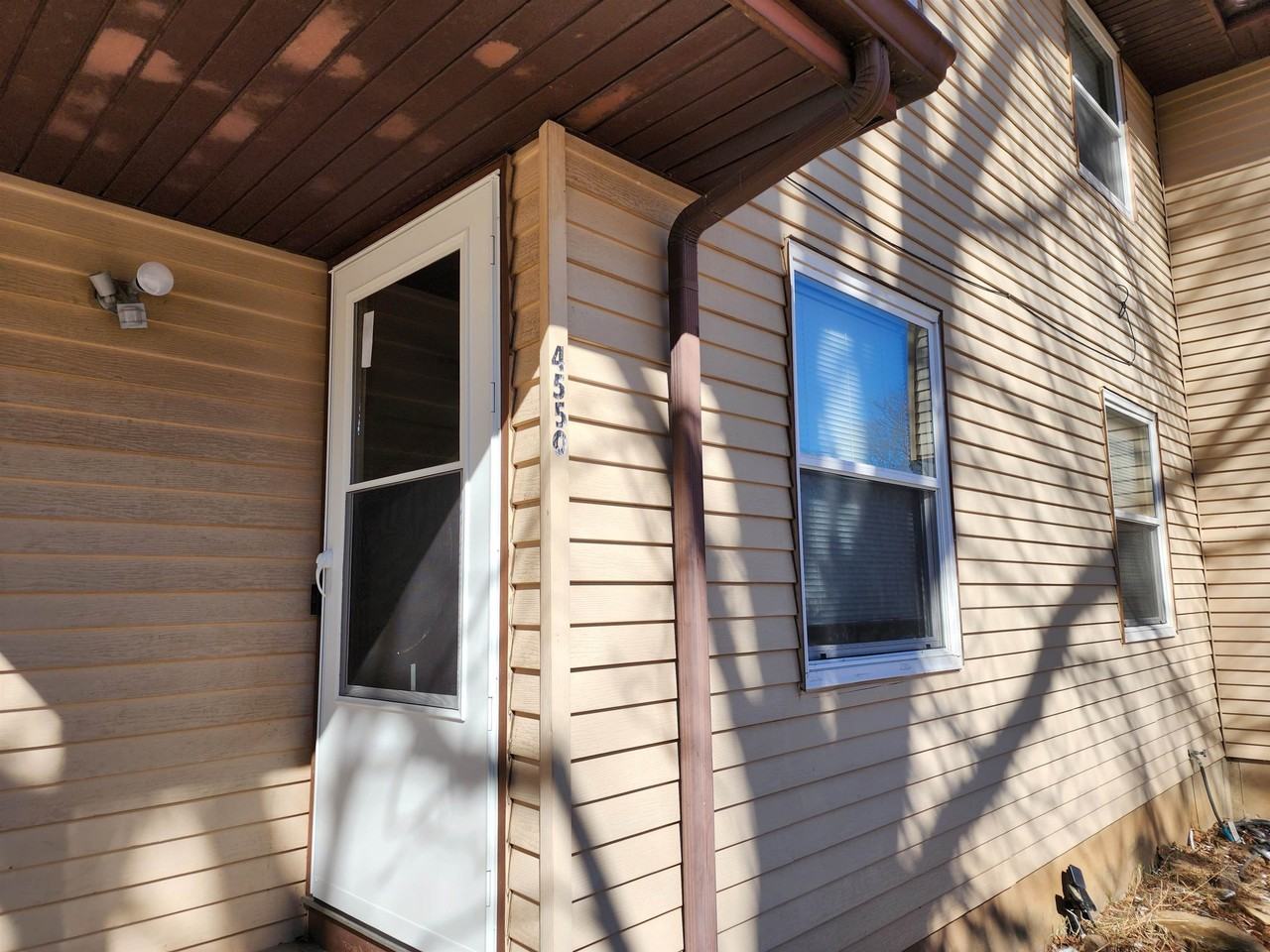 4550 Mccann Rd - Photo 6 of 36