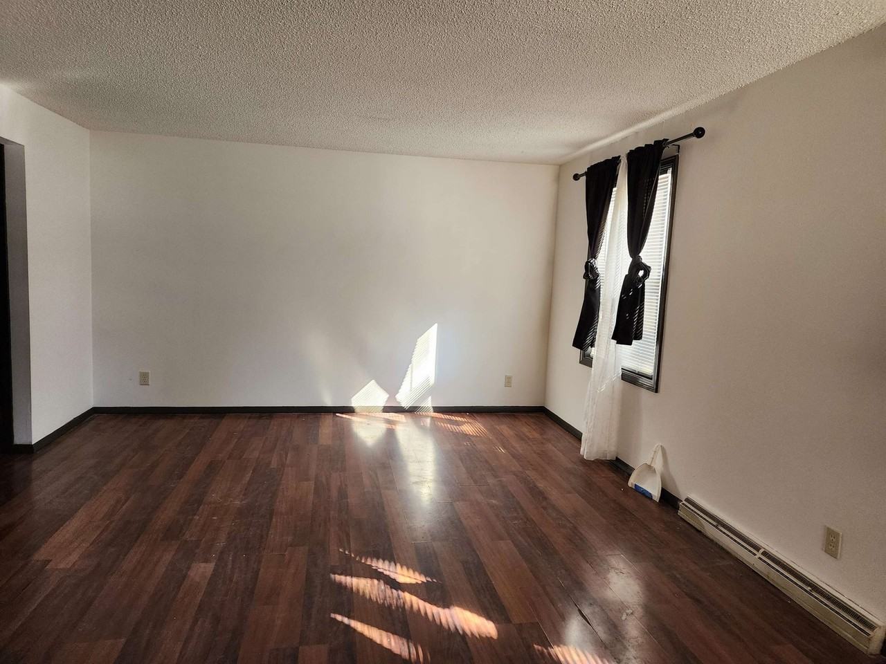 4550 Mccann Rd - Photo 7 of 36