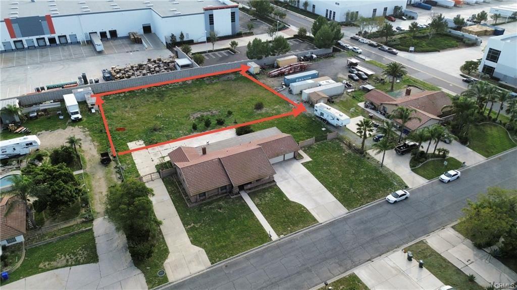 15939 Tyrol Dr - Photo 2 of 10