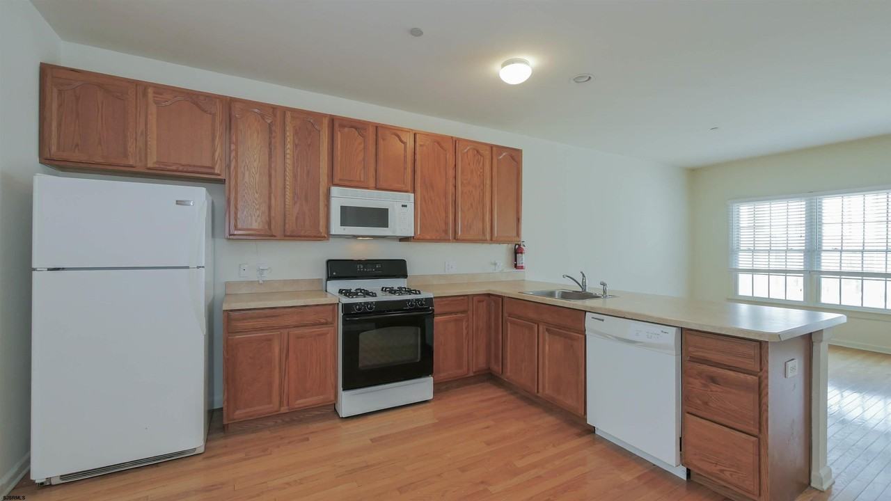 69 Chelsea Ct - Photo 2 of 22