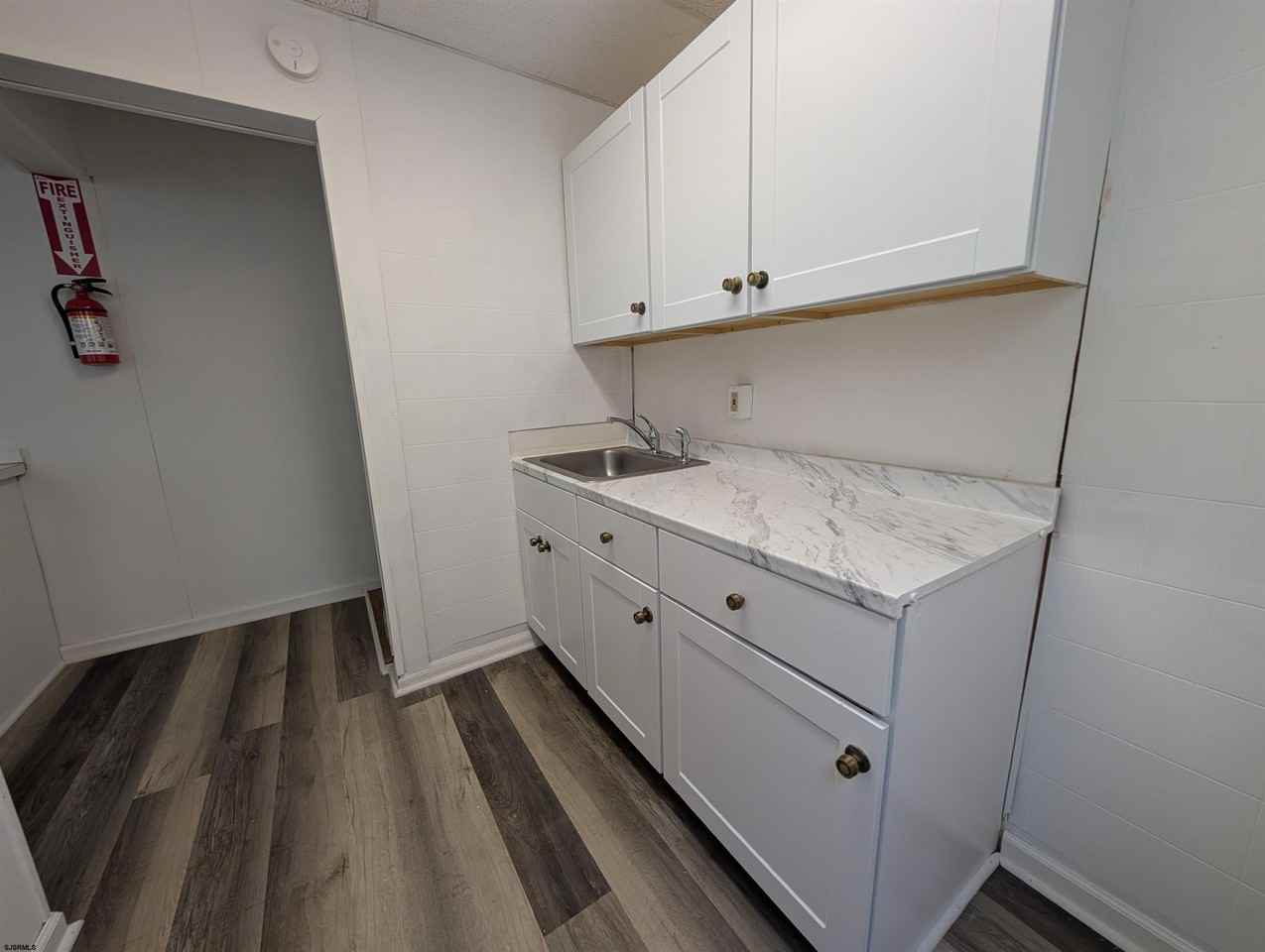 6401 Ventnor Ave - Photo 3 of 8