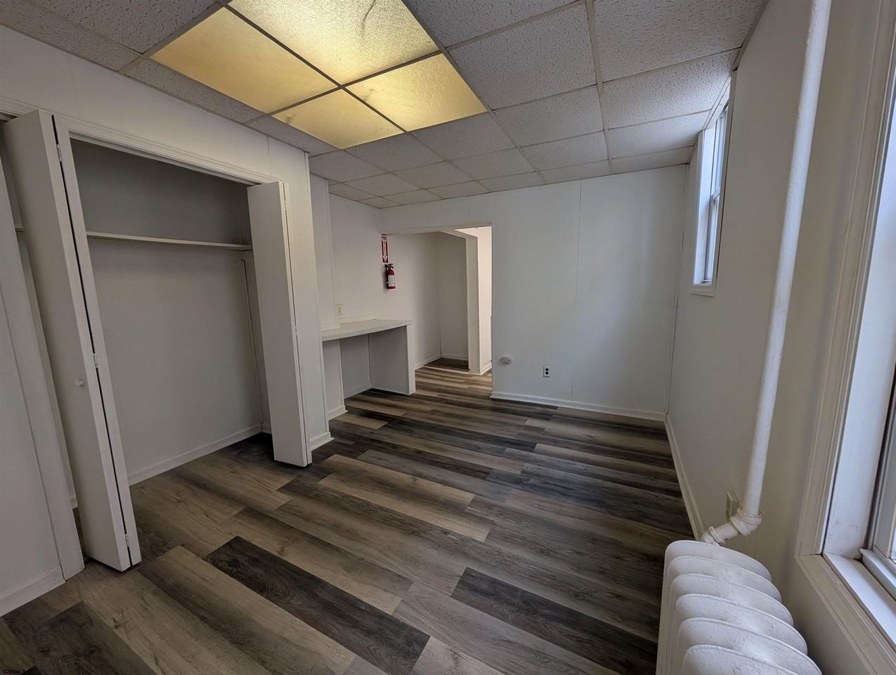 6401 Ventnor Ave - Photo 5 of 8