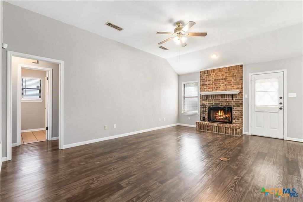 605 Paintbrush Dr - Photo 7 of 36