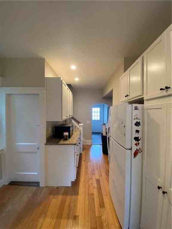 86 Bluff Ave - Photo 3 of 20