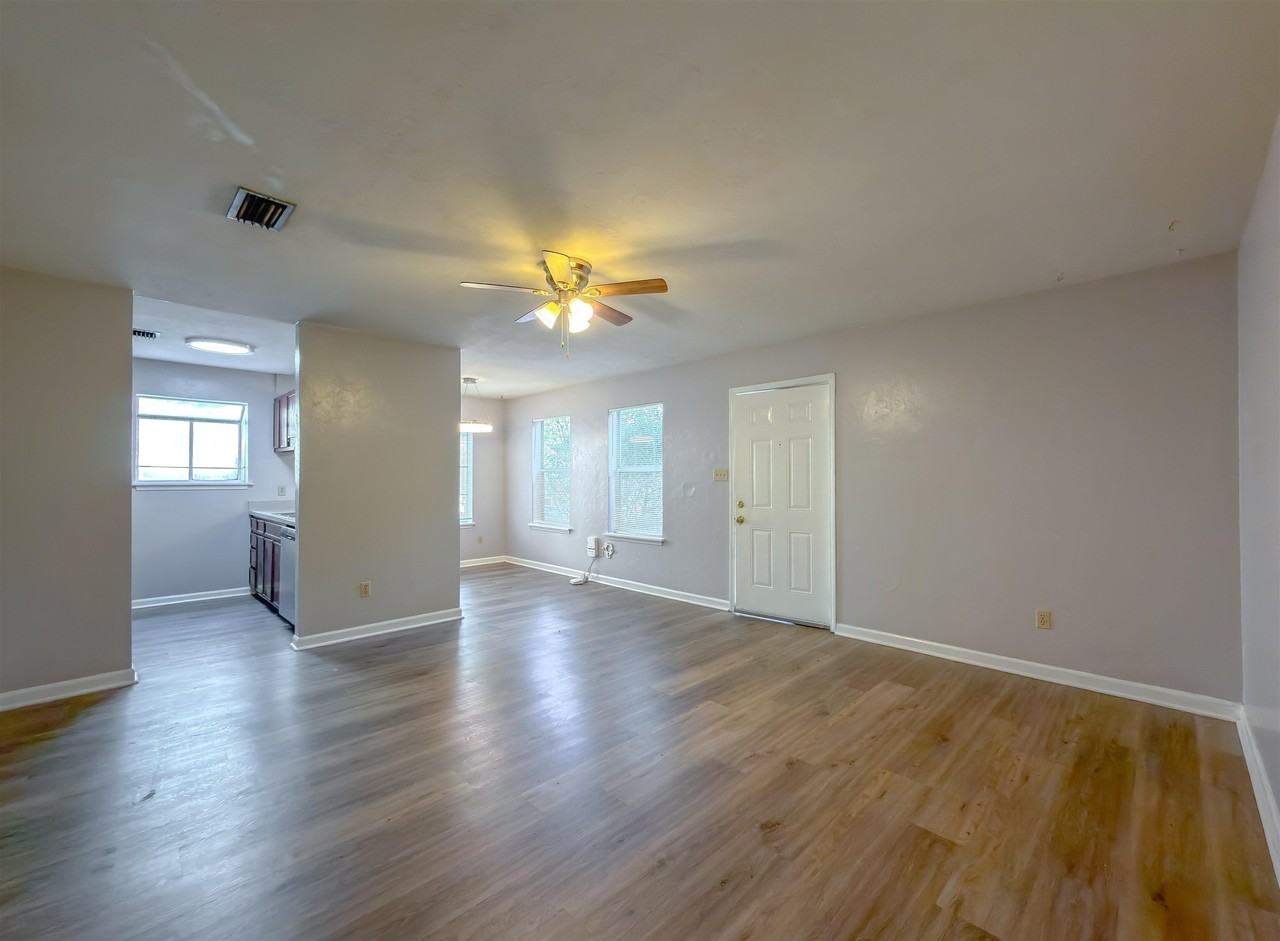 2334 Sylvan Ct Apt A #A - Photo 6 of 29