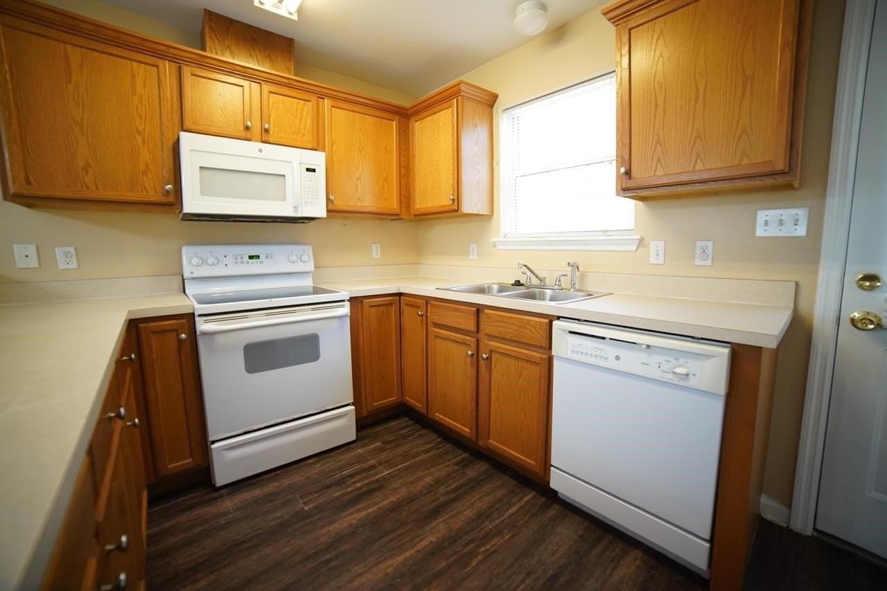 1949 Nena Hills Dr - Photo 5 of 24