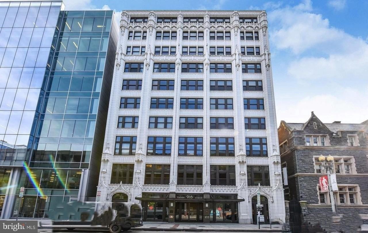 916 G St Nw Apt 805 #805 - Photo 2 of 19