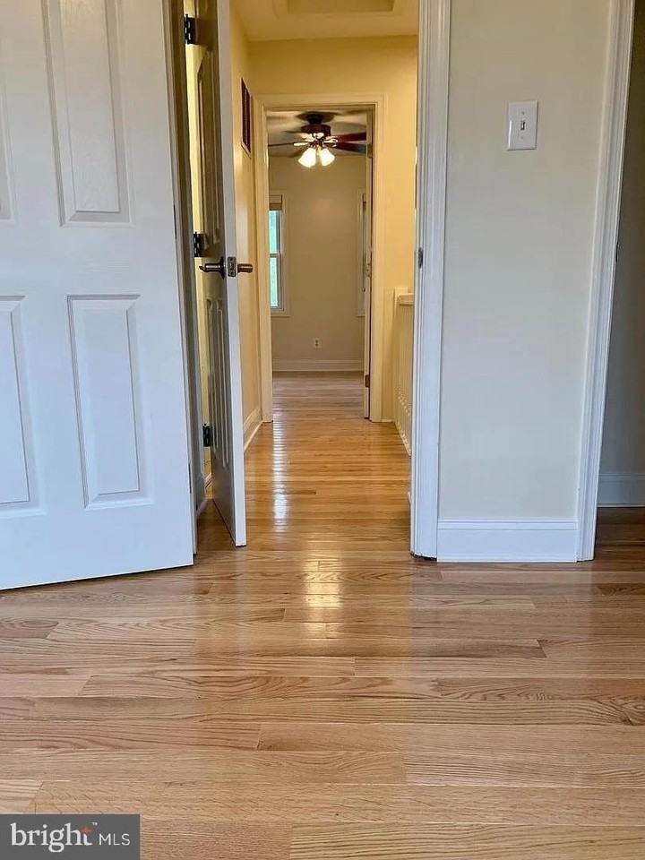 1819 L St Ne - Photo 7 of 17