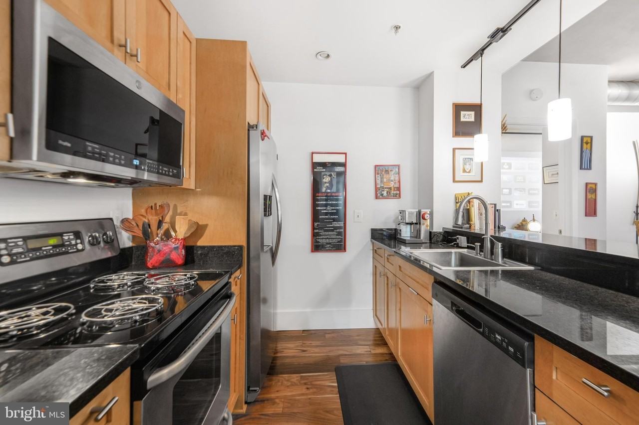 1440 Church St Nw Apt 403 #403 - Photo 5 of 12