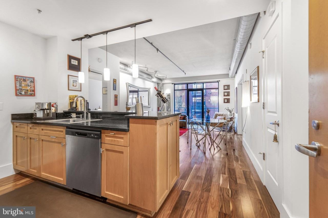 1440 Church St Nw Apt 403 #403 - Photo 7 of 12