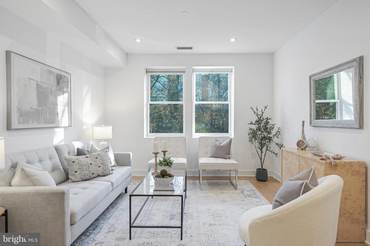 4017 Davis Pl Nw Unit 6 #6 - Photo 3 of 15