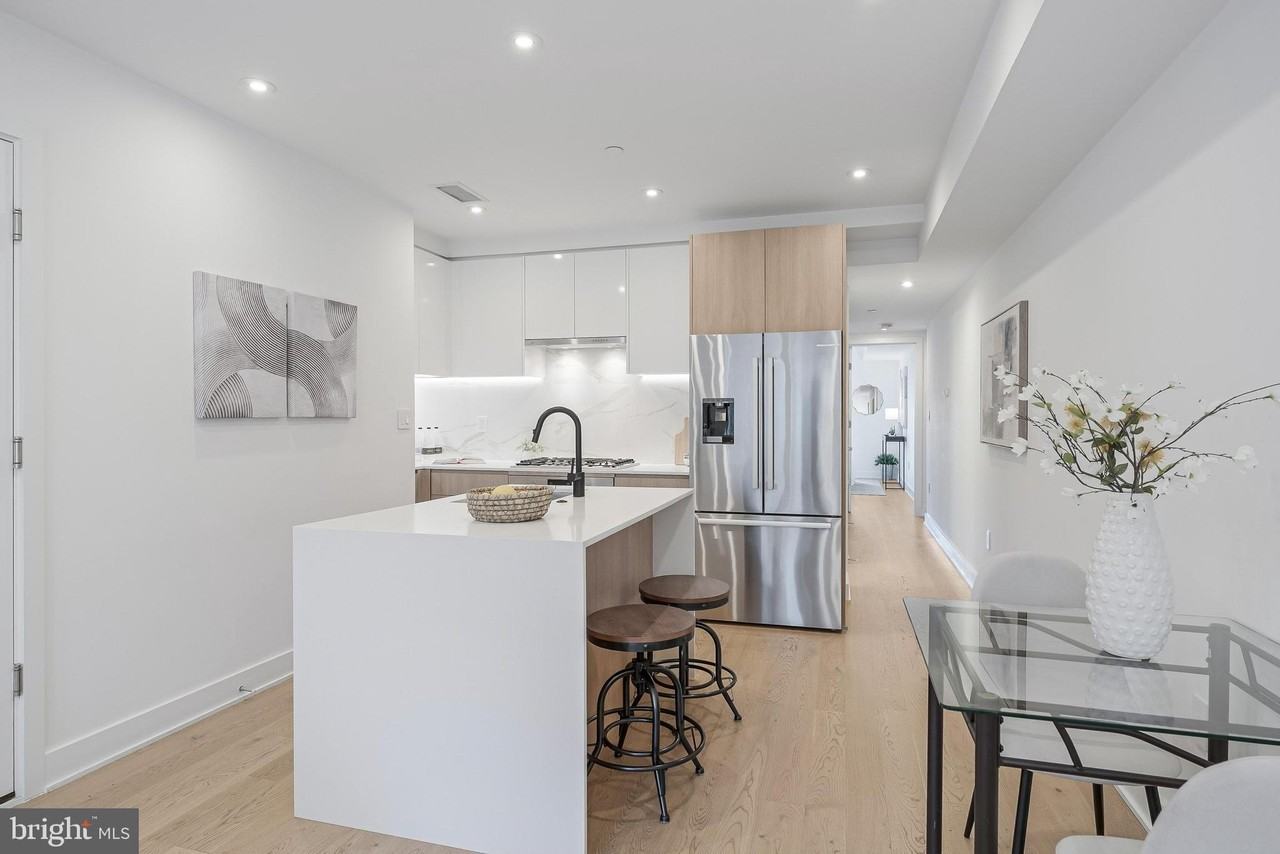 4017 Davis Pl Nw Unit 6 #6 - Photo 6 of 15