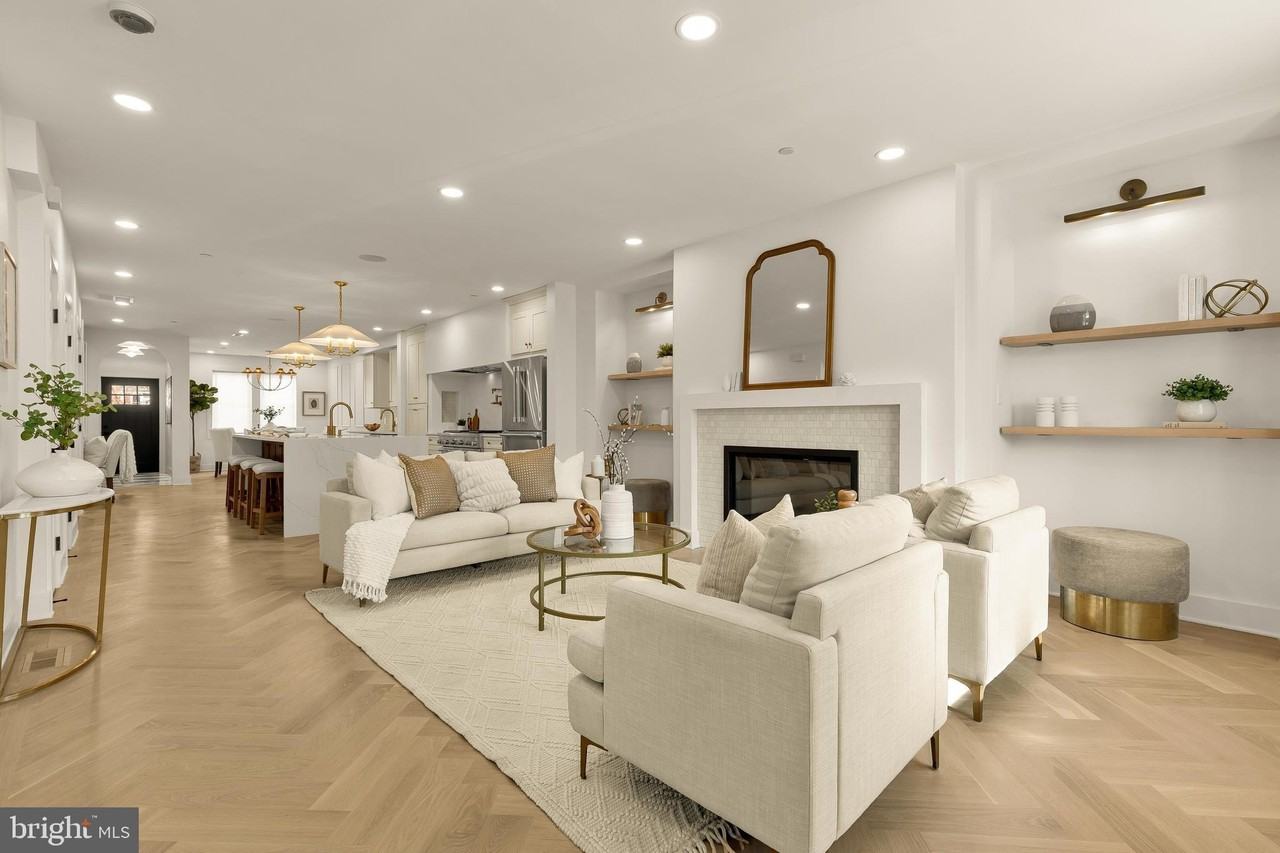 1706 Bay St Se - Photo 4 of 50