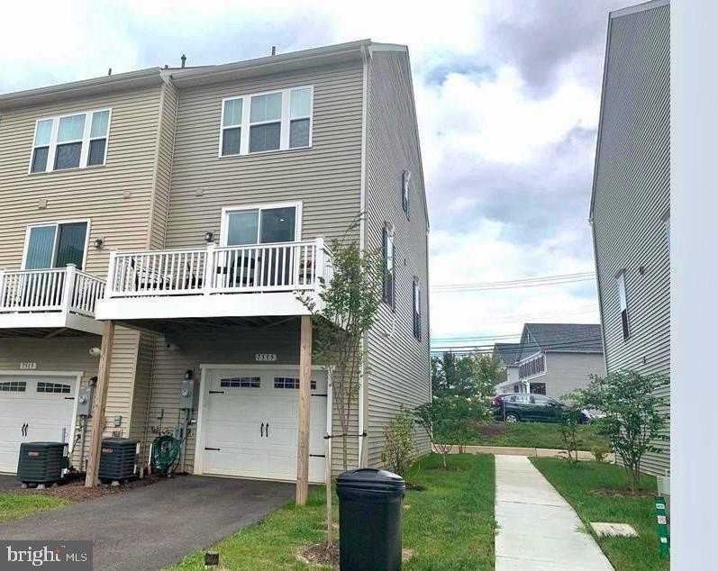 7515 Mundell Rd - Photo 2 of 27