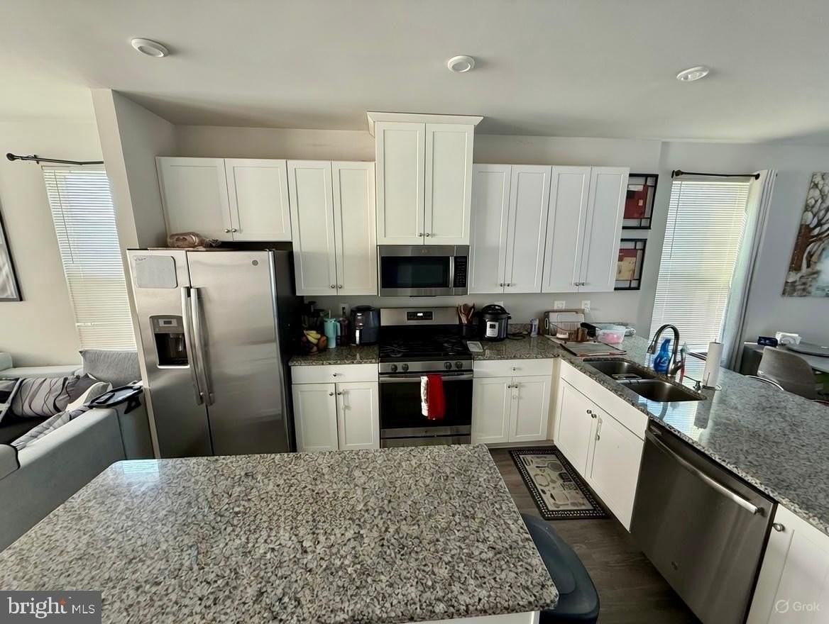 7515 Mundell Rd - Photo 6 of 27