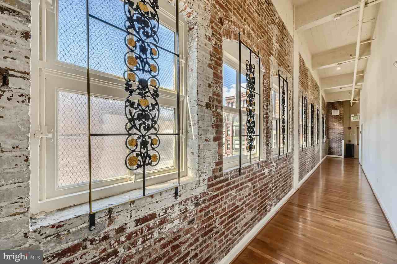 311 W Baltimore St Apt 503 #503 - Photo 3 of 29