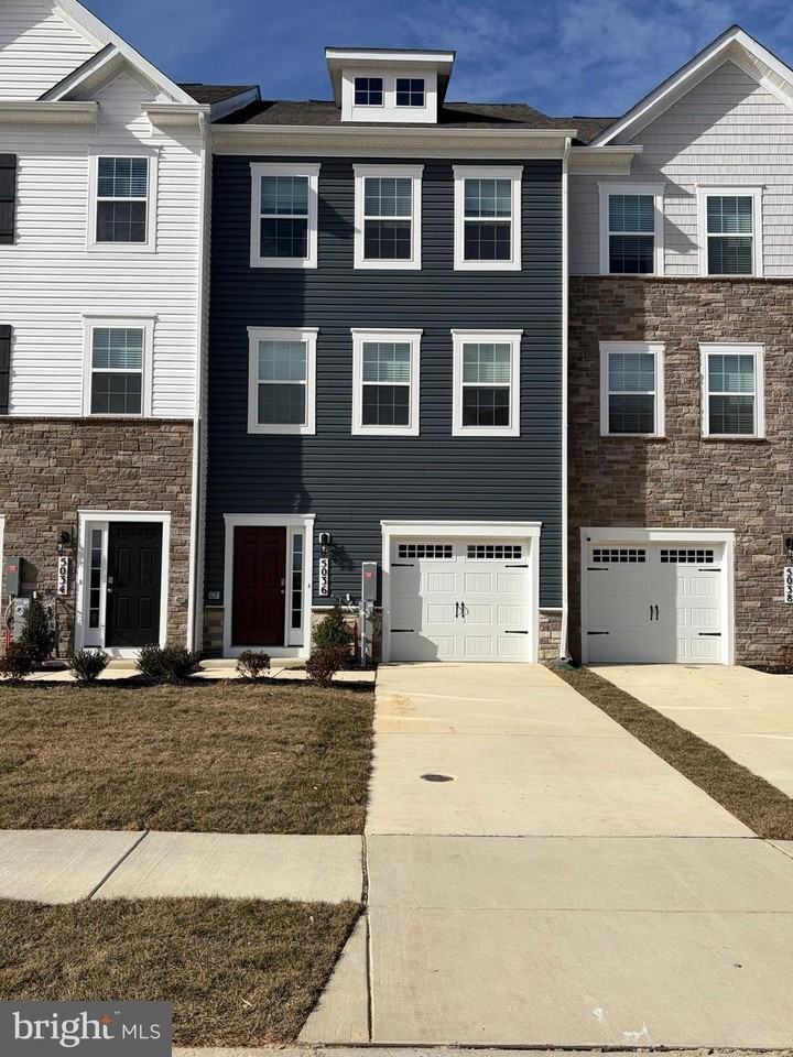 5036 Silver Oak Dr - Photo 2 of 7