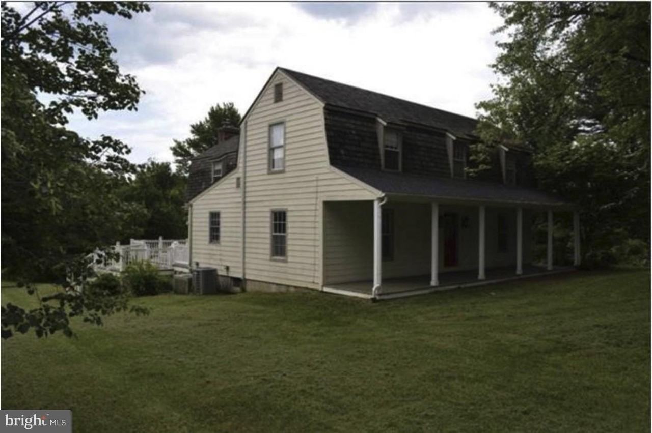 15537 Carroll Rd - Photo 2 of 30