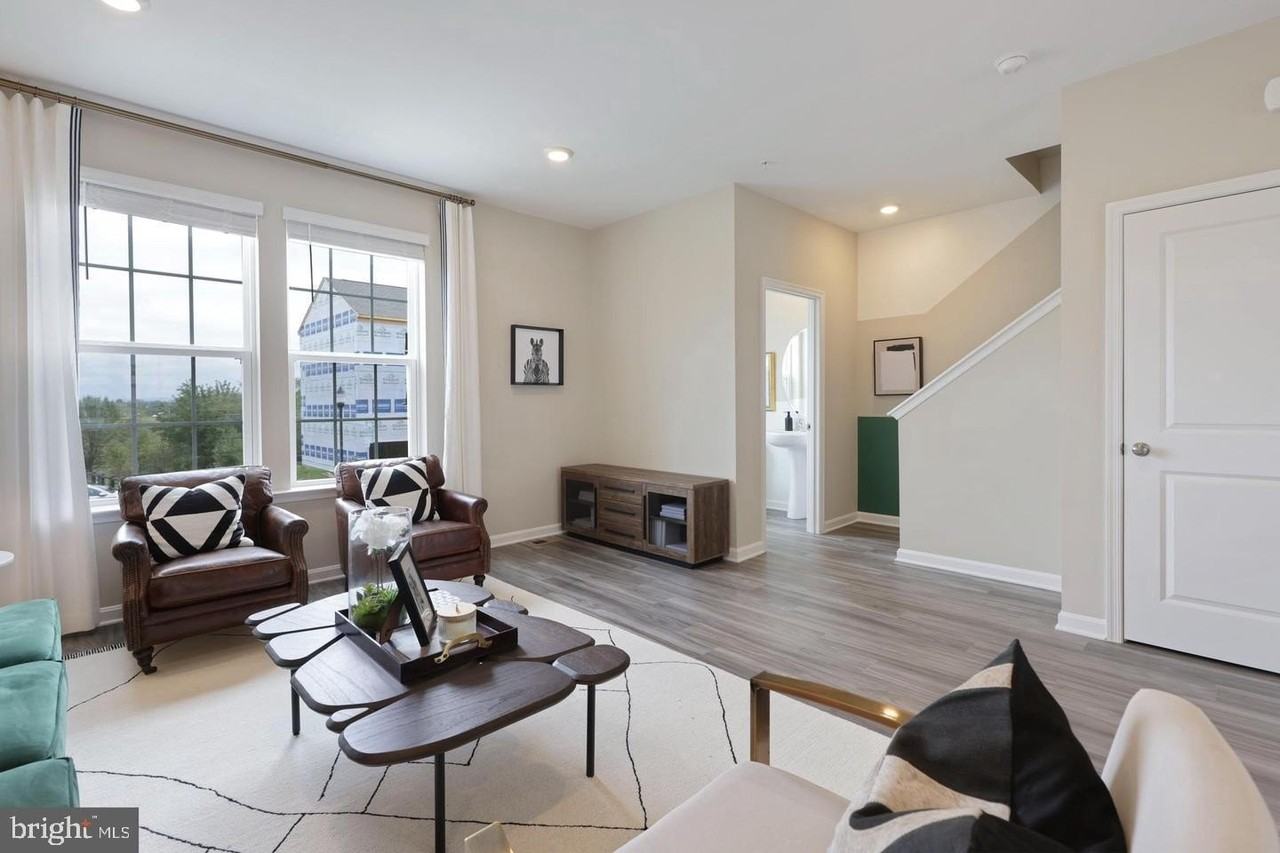 1995 Fauna Dr - Photo 3 of 20