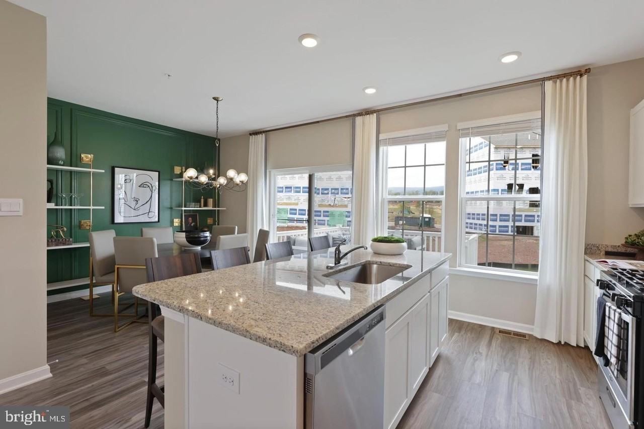 1995 Fauna Dr - Photo 4 of 20