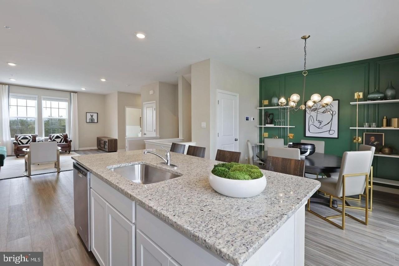 1995 Fauna Dr - Photo 5 of 20