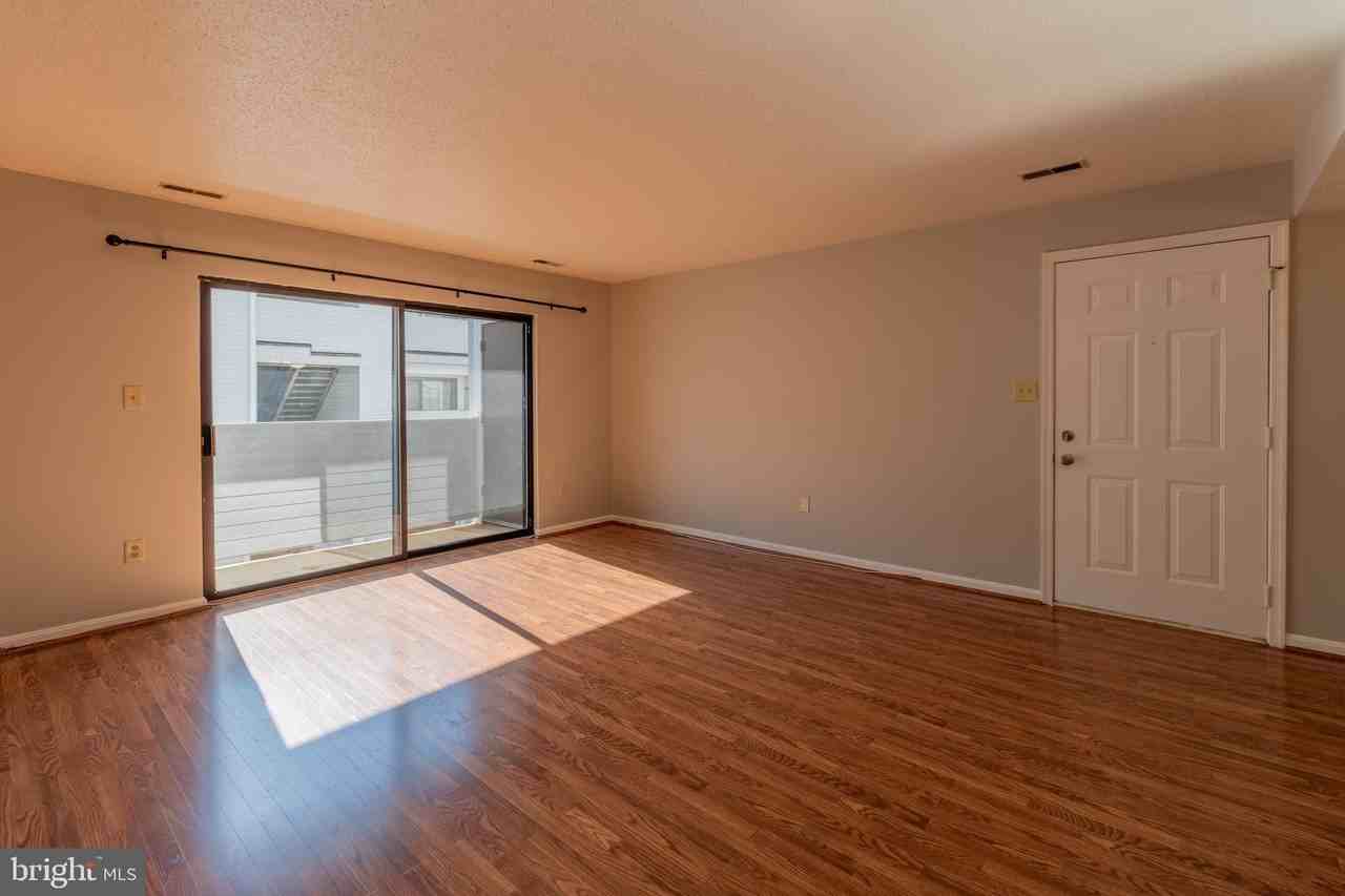 1625 Carriage House Ter Apt Aa #AA - Photo 7 of 35