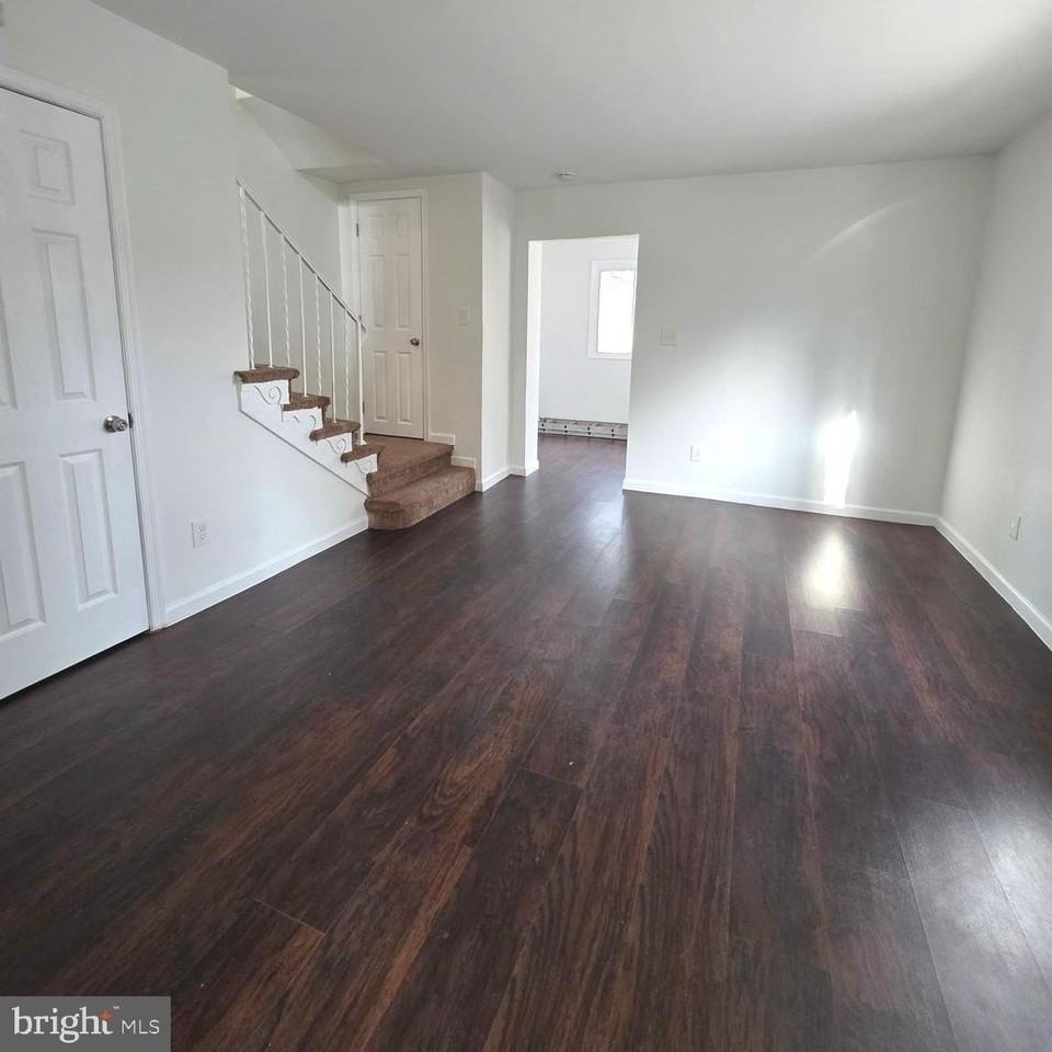 716 71st Ave - Photo 7 of 15