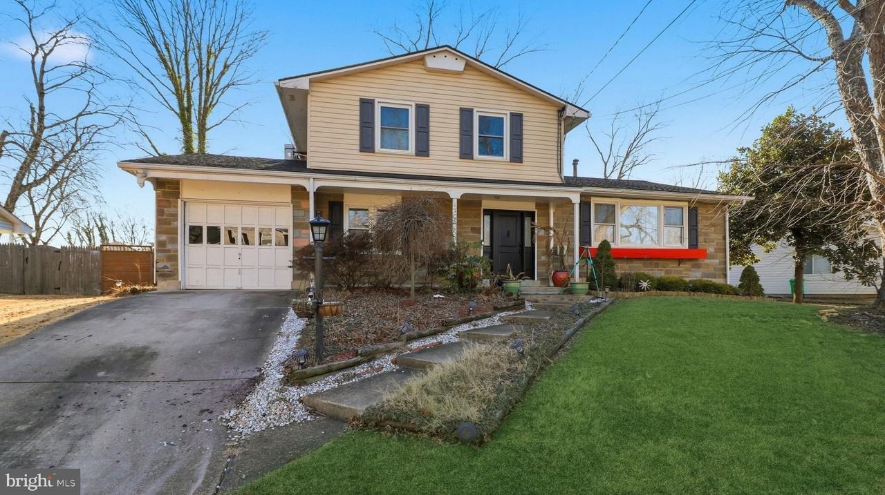 1703 Tioga Rd - Photo 2 of 50