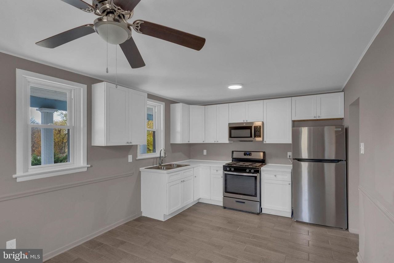 713 Public Rd - Photo 5 of 12