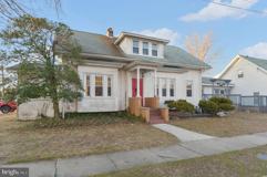 501 Summit Ave - Photo 1 of 1