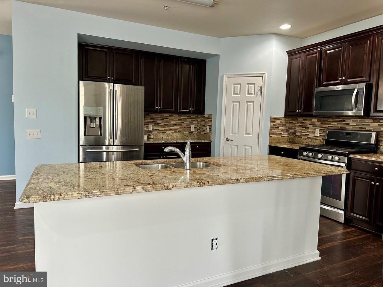 533 Prizer Ct - Photo 5 of 24