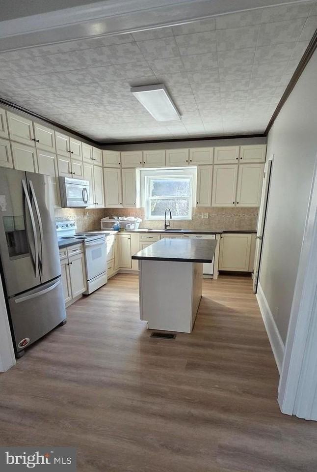 325 N College St - Photo 4 of 15