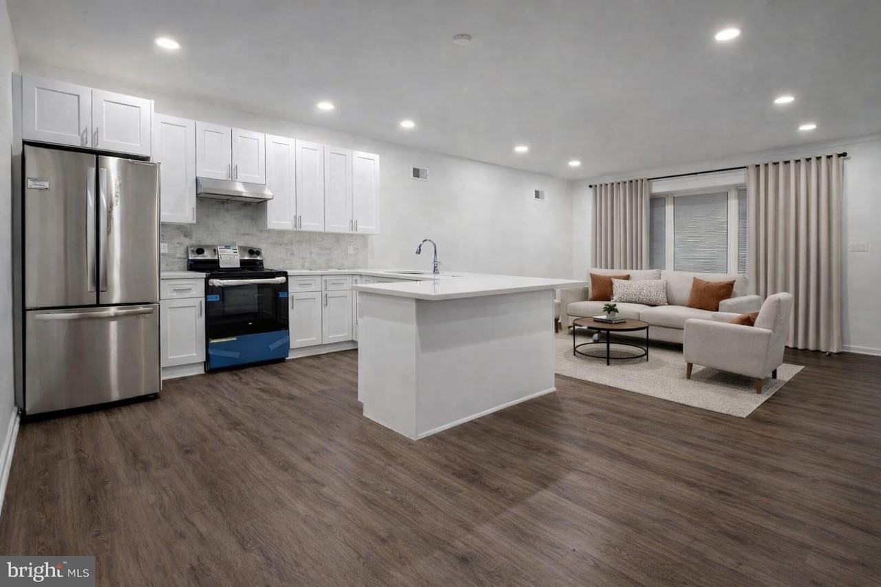 5046 Aspen St - Photo 5 of 24