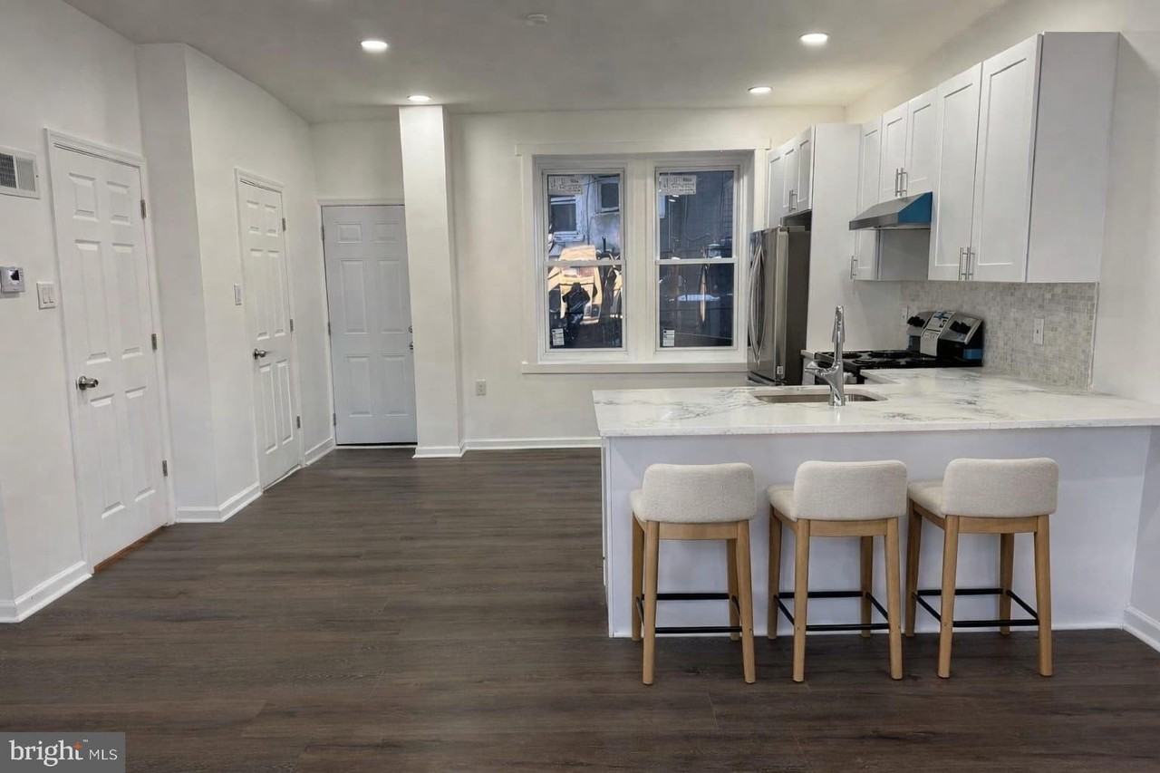 5046 Aspen St - Photo 7 of 24