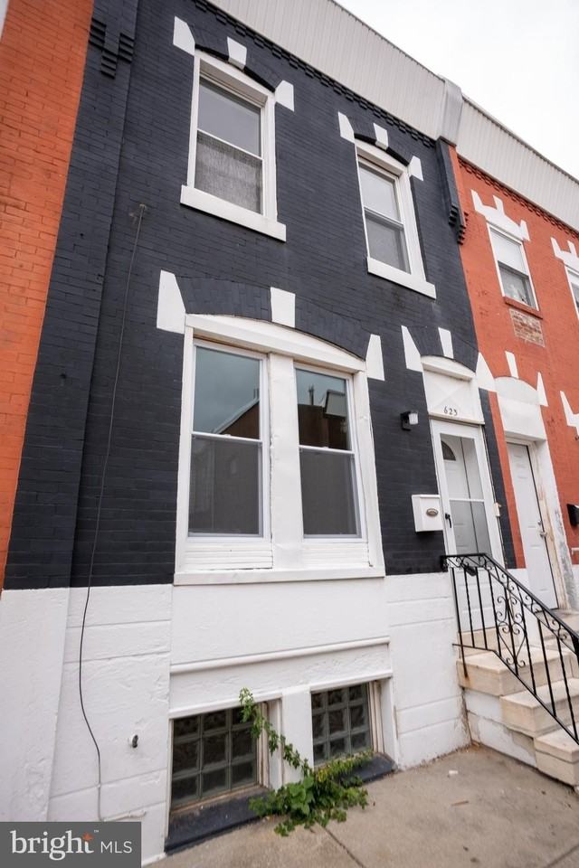 623 Fitzgerald St - Photo 2 of 24