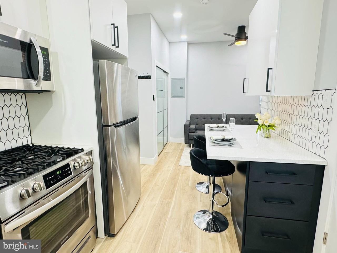 1324 N 5th St - Photo 3 of 17