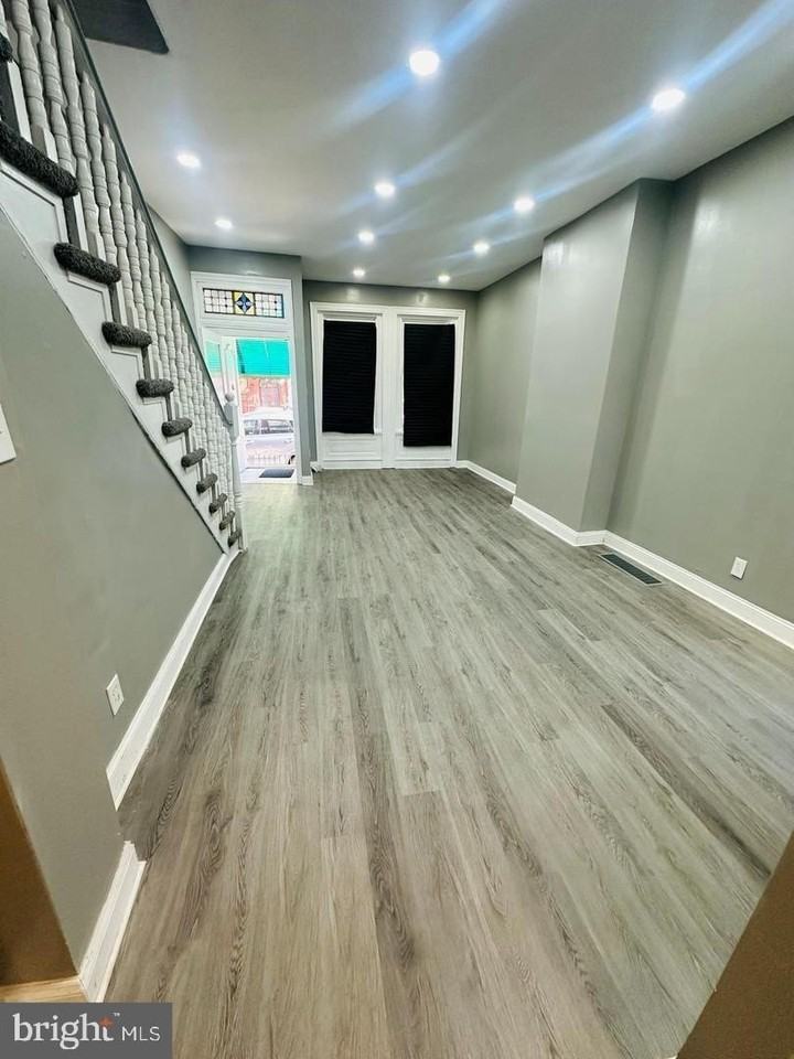 2240 N 18th St - Photo 6 of 24