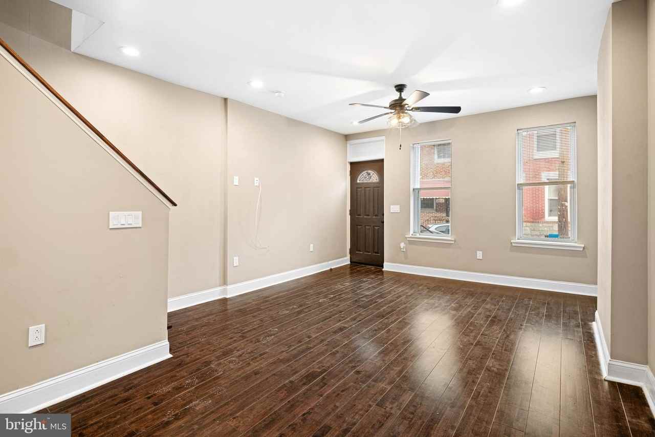 2050 Mountain St - Photo 4 of 16