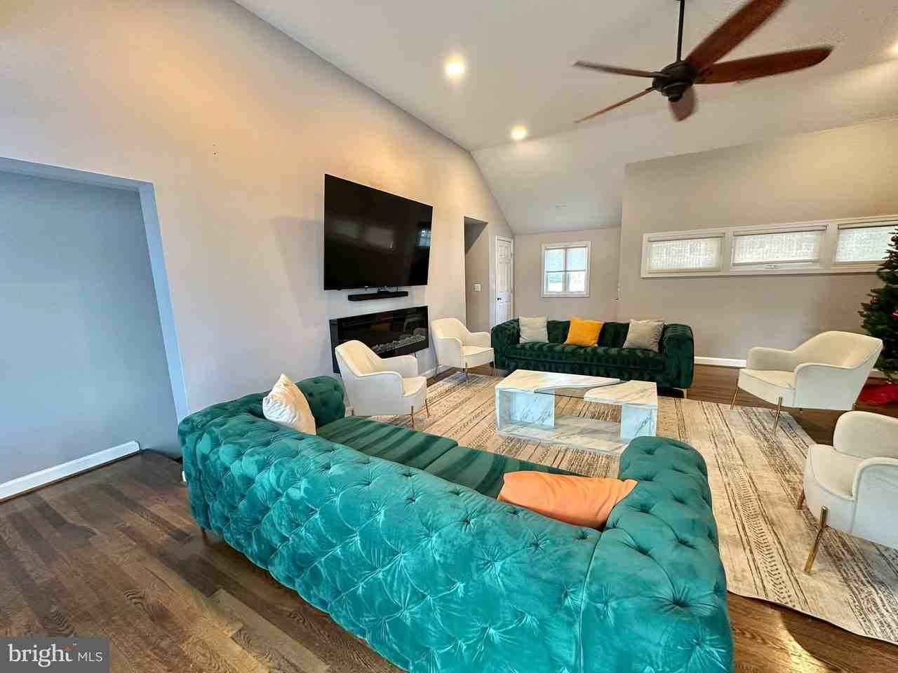 5400 Williamsburg Blvd - Photo 5 of 36