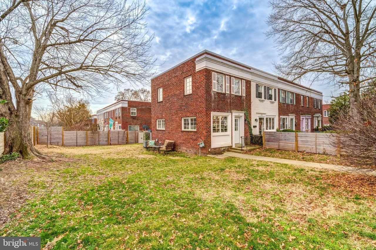 1202 Wilkes St - Photo 3 of 50